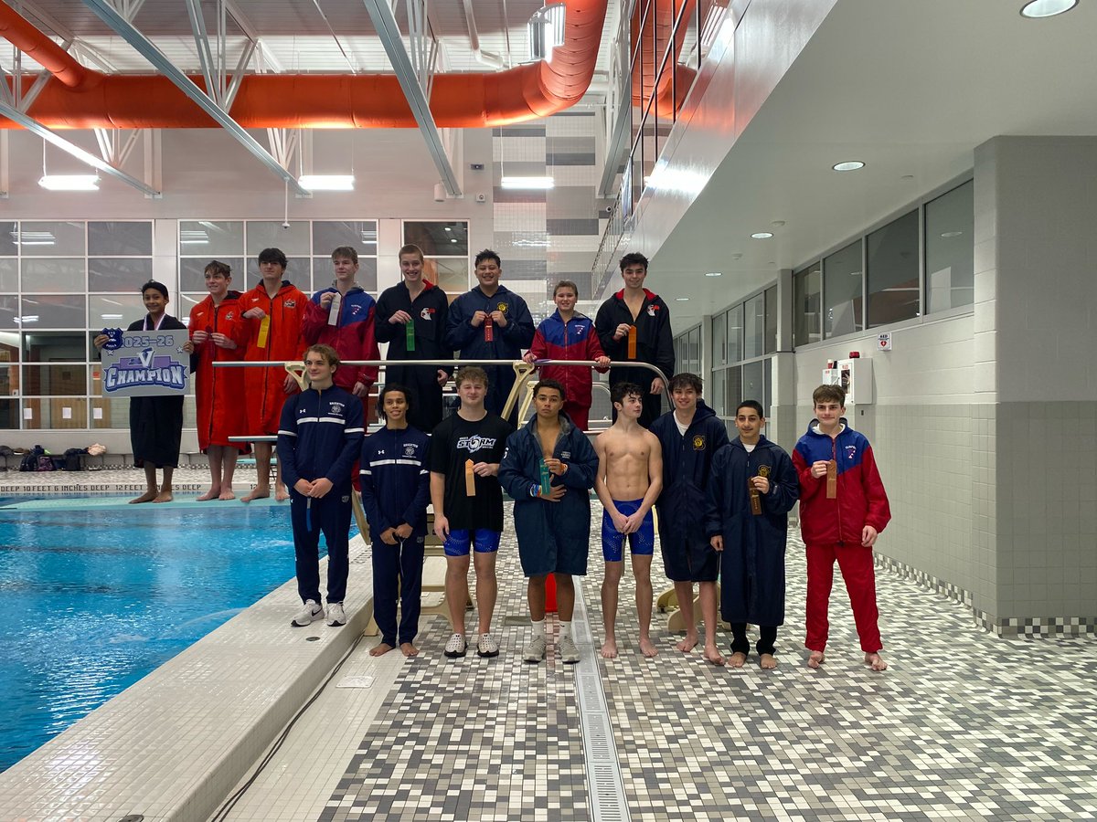 Hilton Swim/Dive tweet media