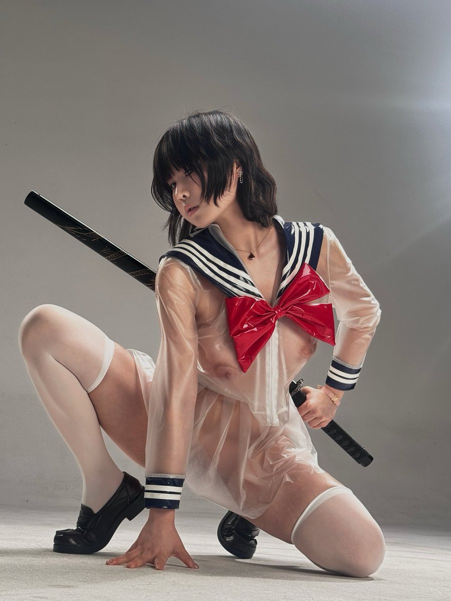 twenty-two tweet media