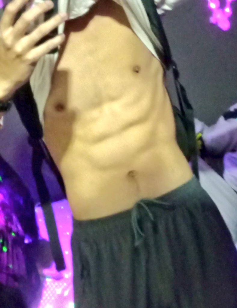 Davidnail3268's tweet photo. Đủ mình dây chưa :))))
Gầy gầy là khày... 🤫🤫
#slim #skinnybodies #binhduong
#angiang #sex https://t.co/3e3IG2a6FJ