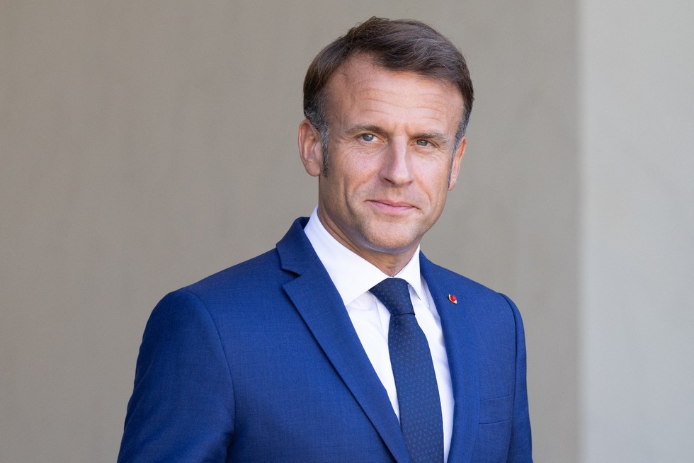 Megatron_ron's tweet photo. NEW:

🇺🇸🇨🇵 Rothschild updates Epstein on meeting French execs &amp; Macron in 2016

Macron became President in 2017. https://t.co/ZLqy3qWm3I