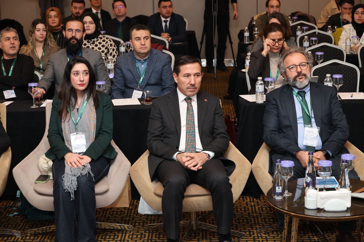 Kent Araştırmaları Enstitüsü tweet media