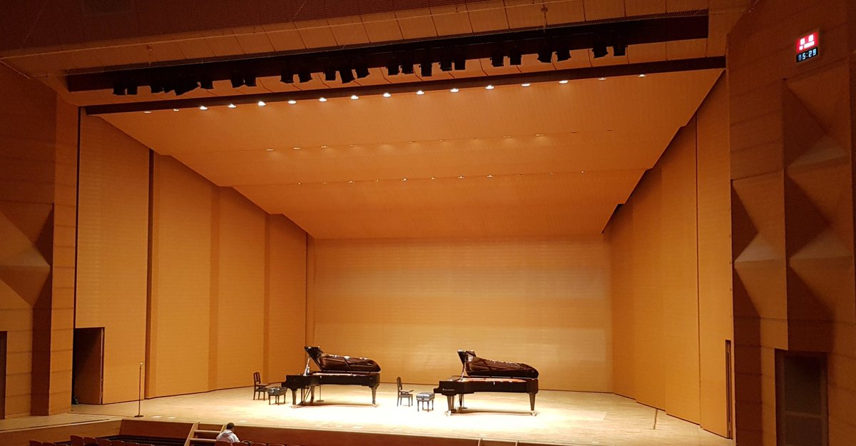 生徒さんのコンサートを拝聴して来ました🎹 小学校帰りの演奏でしたが、集中して最後まで綺麗な音をホールいっぱいに響かせていました！毎回ステージを踏む度に上手になっていくので楽しみな存在です！コンクールではないので今回は憧れの曲を演奏。凄く生き生きしていました😆おめでとう💐