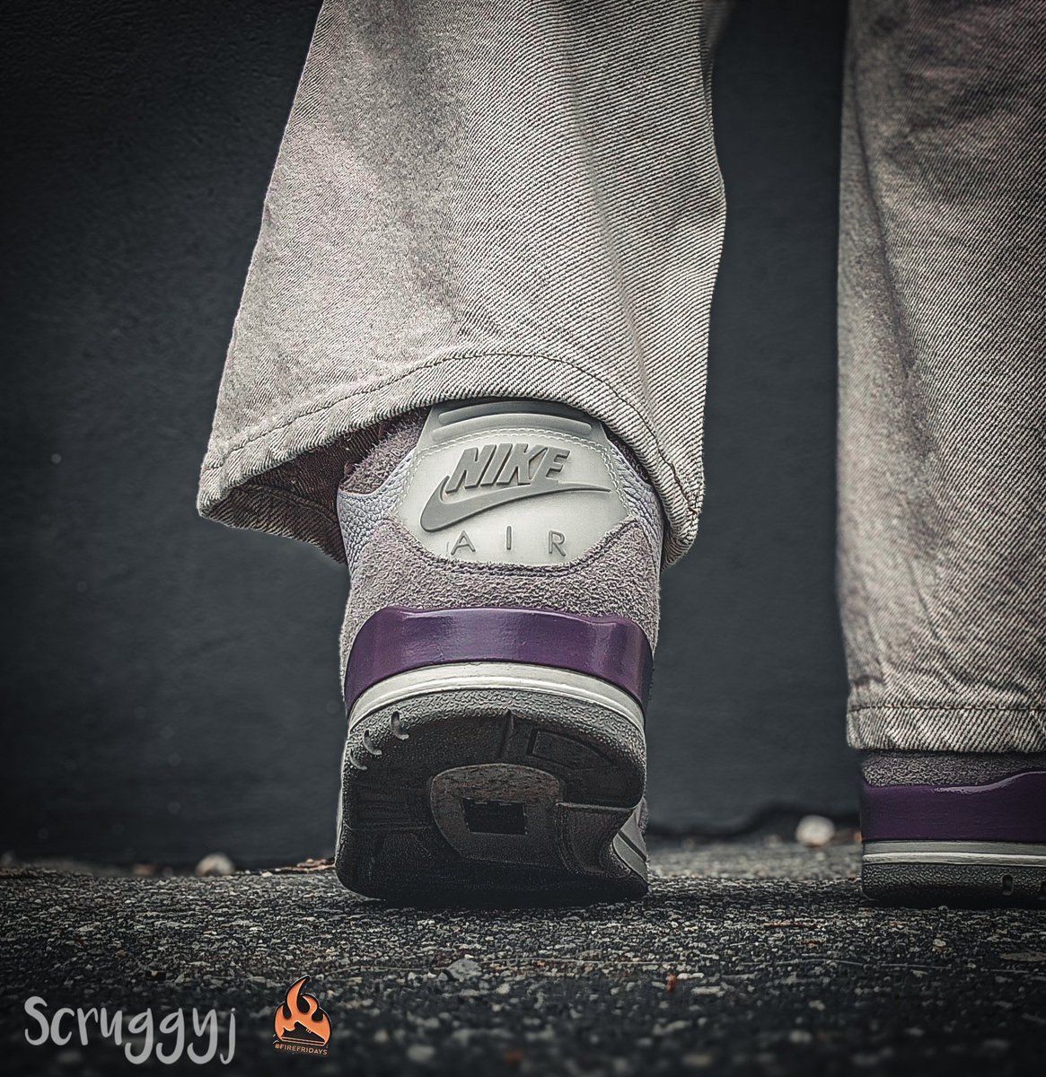 Scruggyj's tweet photo. Unfortunately, I don't own any JFG for #BHMKOTD5 😢
A Ma Maniere x Air Jordan 3 Retro SP
#firefridays🔥
@jayguidos
Shots from my collection
#scruggyjsneakers
#amamaniere
#jordan3
#amamanierejordan3 https://t.co/vcAsT9sagr