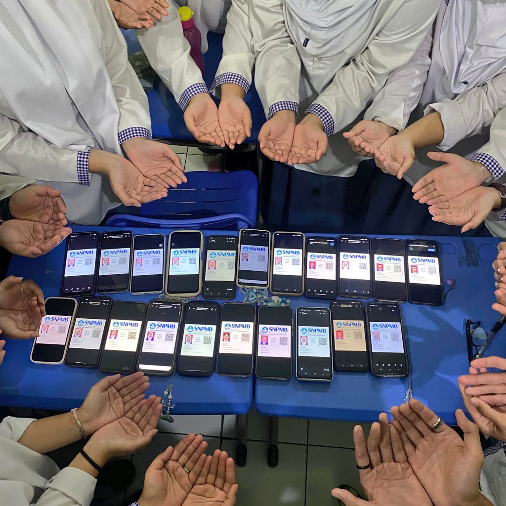 chAe 26. 🪧 tweet media