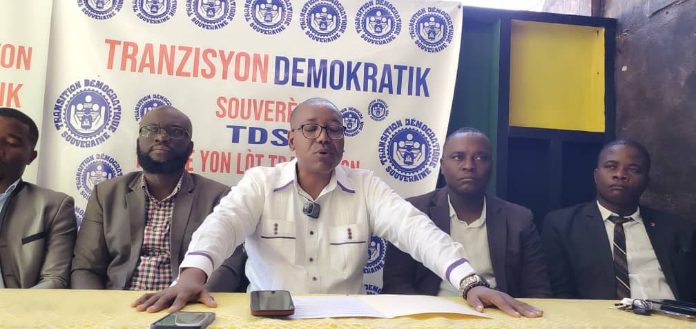 "Tranzisyon demokratik souverèn" di yo konstate akò 3 avril la ki te kreye KPT a bout .Yon ekperyans nou dwe bliye vit .TDS lanse apèl pou rasanble tout fòs viv nasyon an pou jwenn yon antant ,monte yon gouvènman sali piblik kap gen misyon menen peyi a sou wout eleksyon.