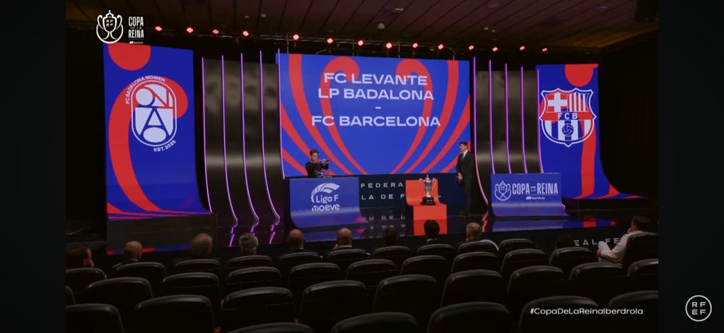 Loguito Fcb tweet media