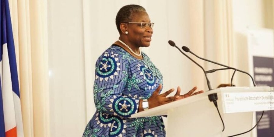 NigeriaStories's tweet image. Don’t play with fire, adopt clause on real-time transmission of election results

~  Ezekwesili tells Nigeria senate