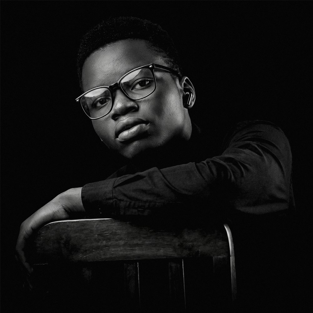 𝐎𝐬𝐢𝐧 (𝐅𝐨𝐫𝐦𝐞𝐫𝐥𝐲 𝐍𝐨𝐯𝐢𝐱𝐱) tweet media