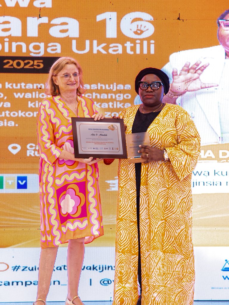 Tech & Media Convergency (TMC) tweet media