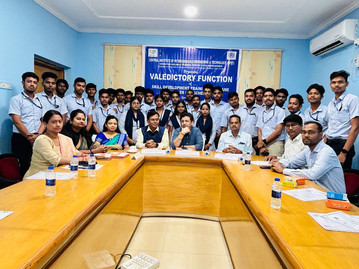 cipet2bbsr's tweet photo. Visit of Shri Shantanu Kumar Mohanty,OAS (SAG), GM (Admin) and delegates from OSBCL, Govt. of Odisha to CIPET:CSTS, Bhubaneswar to attend the Valedictory Function of the Skill Development Training Programme on 06.02.2026 #CIPETCSTSBBSR #skilldevelopmenttraining #osbcl @dcpcindia https://t.co/6nIe4GWxVs