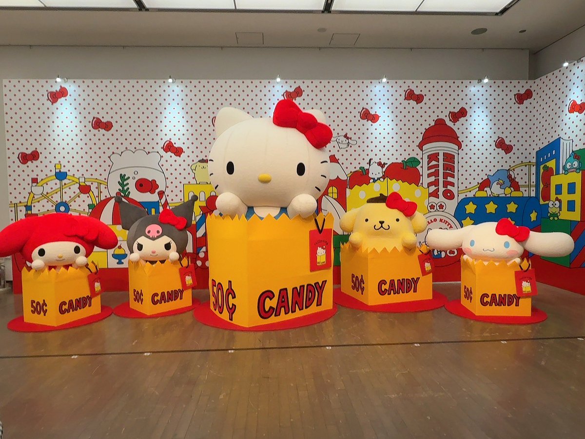 muscle_isMylife's tweet photo. トレーニーがハローキティ展に行ってきた🎀

#hellokitty_exh 
#ハローキティ展 https://t.co/U6JvG4whhA