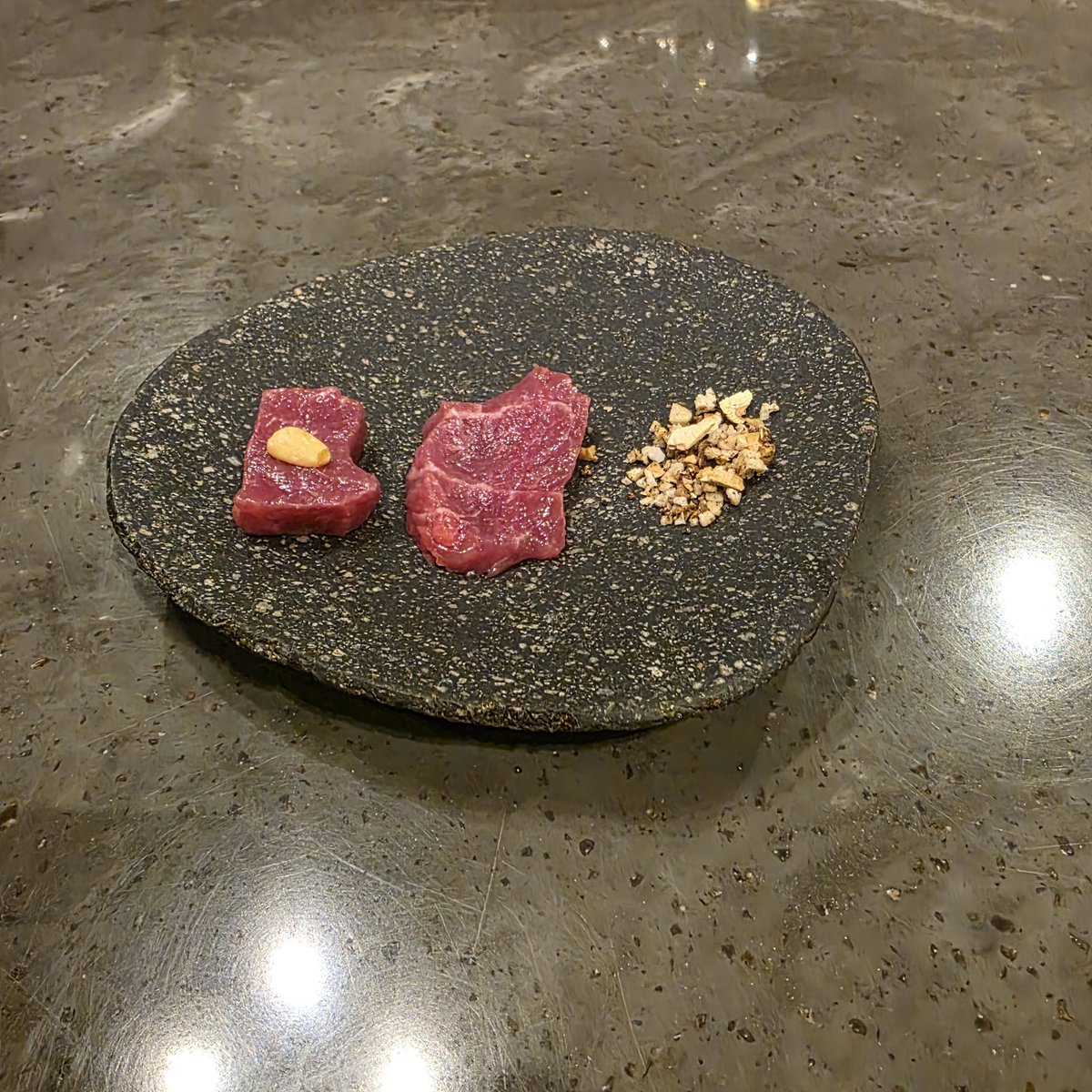 myzero's tweet image. 양인환대 파인다이닝

양고기 잘 먹고왔습니다!

진짜 맛좋네요 ㅋㅋㅋ

근데 개인적으로 천천히 먹는건 안맞네요
구워서 와구와구 먹어야하는데 ㅜ