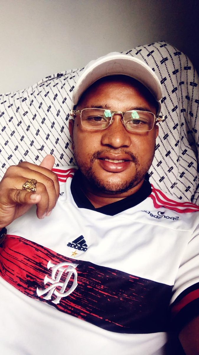 oh_queridinho's tweet photo. A vida é feita de escolhas e eu escolhi ser Flamengo ❤️🖤❤️🖤🐶🥋🙅🏼‍♂️🙅🏼‍♂️🙅🏼‍♂️🙅🏼‍♂️💪🏼💪🏼💪🏼 https://t.co/oWHpfChmxs