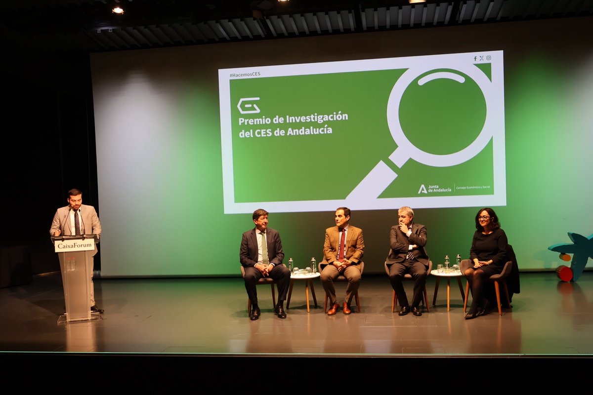 ja_nietob's tweet photo. En estos días se está demostrando aún más la importancia de cuidar a nuestros pequeños municipios. 

Hoy he podido asistir a la entrega del Premio de Investigación del @CESAndalucia que reconoce un trabajo sobre Reto Demográfico. Enhorabuena. https://t.co/IPdcvJFbPv