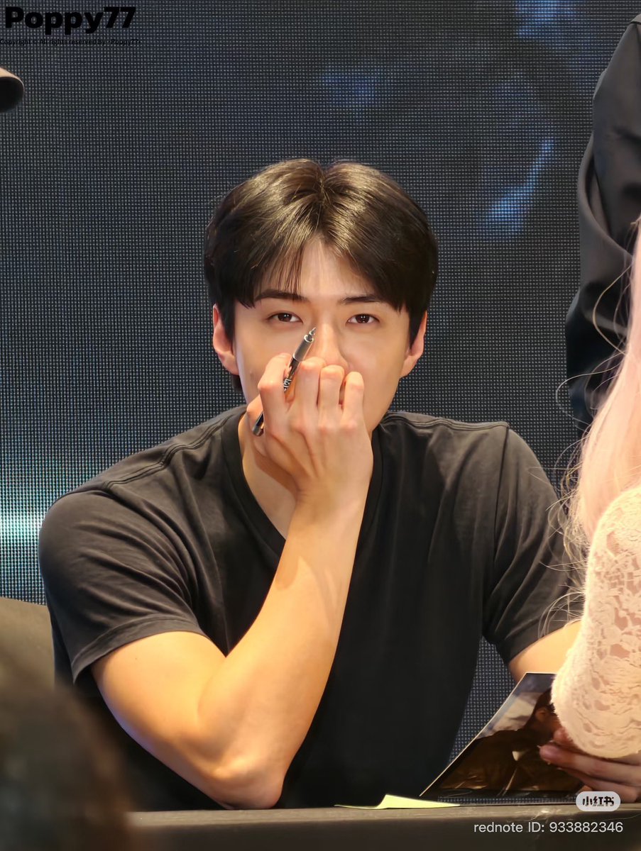 BubbleSaii_'s tweet photo. อู๋ซือชุนขวัญใจแม่จีนอะเนอะะะะะะ ห่างหายงานที่จีนไปนาน หล่อจังคับบบบบ https://t.co/qKo4y4V7zY