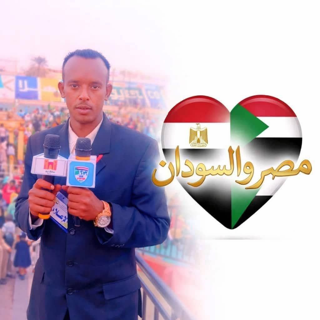 sherinhelal555's tweet photo. وشهد شاهد من اهلها
متعملوش فيها سودانيين أكتر من السودانيين أنفسهم
لما تحس بمعاناة أهل بلدك، ابقى دور على باقي البلاد!!!
👇👇👇
السودانيين والسوريين ماذا ينتظروا في مصر ولما التهجم لأم الدنيا .

كتب الإعلامي هساي أحمد أدم    بورتسودان 

لمن تحصل لك ظروف و تمشي لجماعة الطبيعي إنك تودعهم متي ما إنقضي ذالك الظرف الذي جعلك تلجأ لهم ..يعني ما تنتظر لمن يقولولك ماشي مننا متين...أو يصل الأمر يمسكوك ويوصلوك لحدي باب البيت ويقولوا لك قور يا عم أو أقطع وشك بالسوداني

نزح السوريين والسودانيين بالملايين لمصر لأنها دون أدني شك علي المستوي العربي الوحيدة التي تفتح أبوابها لكل ملهوف والدوله العربية الوحيدة التي يعيش فيها العرب دون تقييد أو  تضييق علي معاشهم لا ب��ألوك كفيلك من ولا بنصبوا ليك خيام في الصحاري .

السوريين احتفلوا بهزيمة جيش بلادهم و بسيطرة جماعة أبومحمد الجولاني علي سوريا واعتبروه تحرير وعيد جلاء جديد وبأن الأمن والرخاء سيعم أرجاء بلاد الشام والسودانين المتواجدين بالقاهره خصوصا الشباب كانو في معظمهم من جماعة  قطاع الطرق التتريس بإسم الحرية والمدنية والطلقة مابتكتل.. ومع اندلاع اول رصاصة في الحرب هربوا الي مصر ومعهم مساجين هربوا من السجون ومعظمهم دخلواا دون تأشيرات بعضهم بالمعابر وبعدهم بطرق أخري واستطاع  أبطال الجيش السوداني من تحرير  معظم ارجاء السودان وعادة الخدمات لتلك المدن المحررة.....ماذا ينتظروا السوريين والسودانيين عند المصريين بعد تحرير بلادهم ..!!

حصلت أحداث كثيرة من بعض السودانين وكذالك السوريين والسلطات المصرية تساهلت معهم حتي خرج الموضوع عن السيطرة وانتشرت المطالب الشعبية بترحليهم كان الأفضل مغادرتهم دون احراج الجانب المصري ولا السفارة السودانية ....الإجراءات المشددة حاليا هي لترحيل كل من لا يملك إقامة وكل من له سابق جناية وعناصر من عصابات نيقز سودانيين اعتادو للإعتداء لأبناء بلدهم القادمين حديثآ حصل هذا في أحياء عين شمس وفيصل ومساكن عثمان.

أنا أحيي جمهورية مصر العربية حكومة وشعبأ وأؤيد هذه الإجراءت التي لا تشمل من يحملون الإقامات من مرضي ومرافقين وطلاب جامعات.. #شكرآ_مصر_القلب_العربي_النابض

 #قناة_البجاوي_العالمية #السودان
#مصر_للمصريين_مش_تكية
#ترحيل_جميع_اللاجئين_مطلب_شعبي