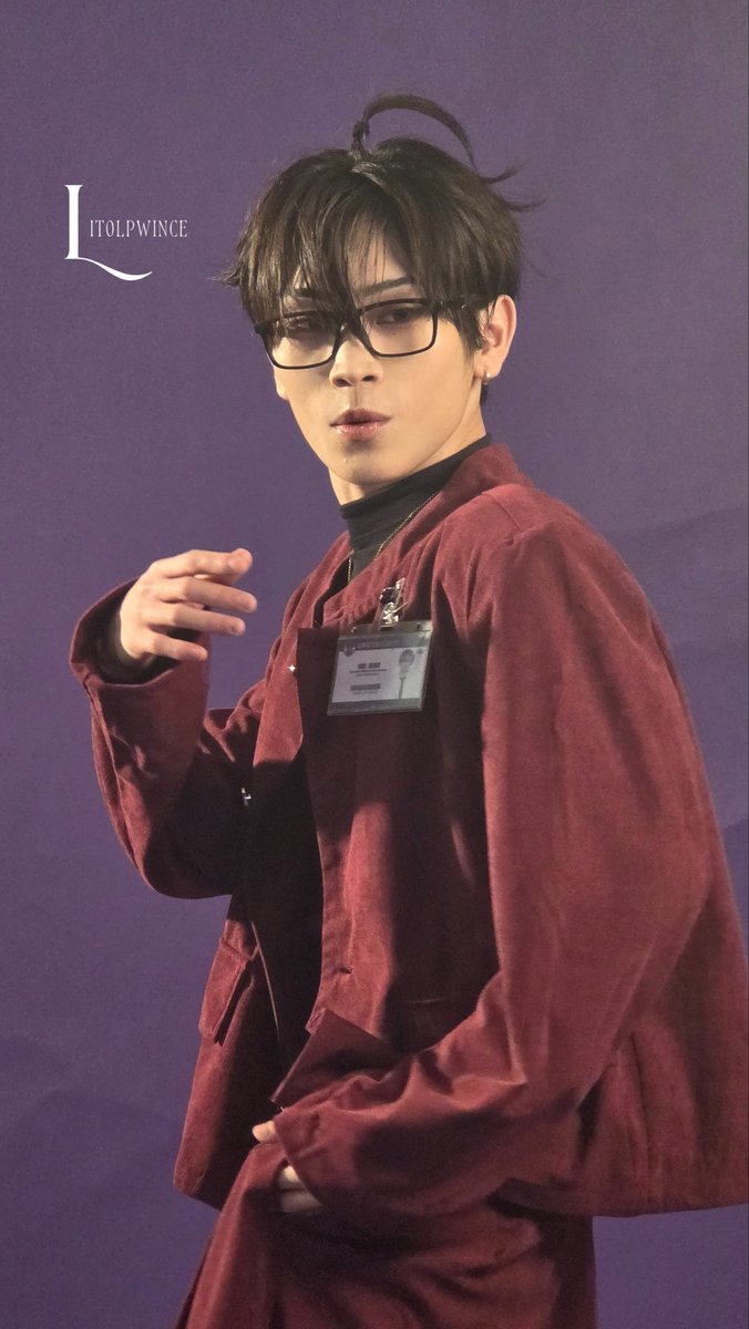 litolpwince's tweet photo. Naghanap ako ng irerelease para sa celebration ng BWAN MV release. 

Ito nalang muna. 

📍VIBE PH BEHIND THE SCENES OF RUKO’s PHOTOSHOOT

BWAN MV OUT NOW
#6ENSE_BWAN
#6ENSEwithoutUisNothing
@6ENSEofficial #6ENSE https://t.co/46cmAr2gOp