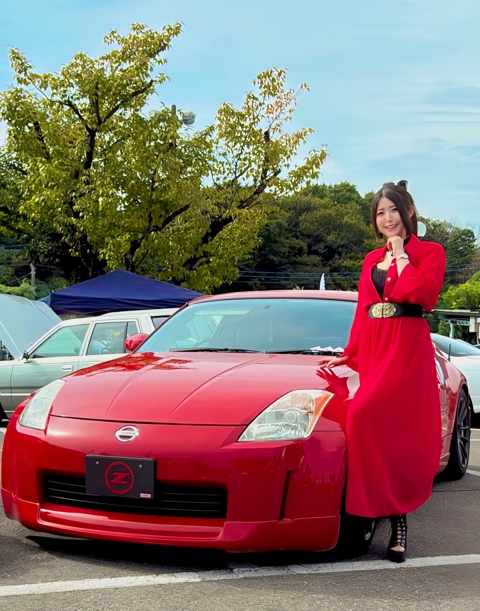 あなたの愛車は何色の何 赤色の日産純正バーニングレッド🔥 噂によると