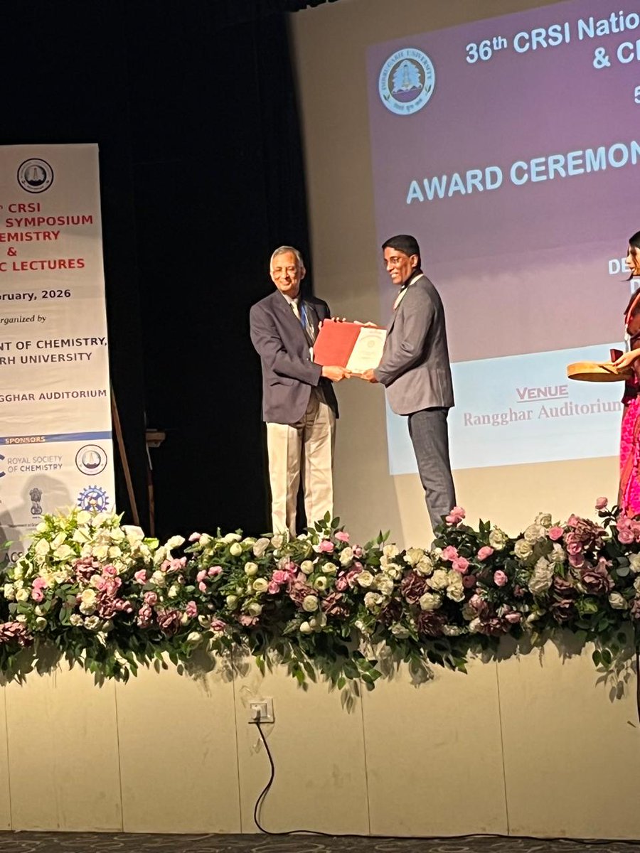 KapdiPhos tweet media