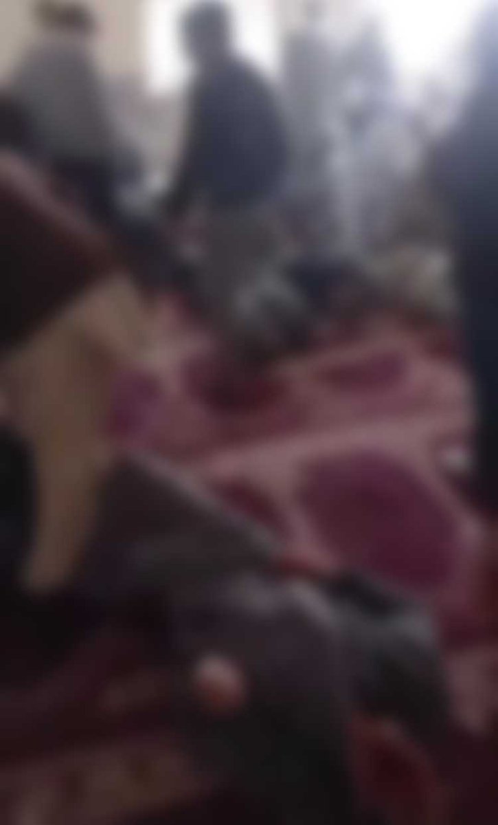 Hassas içerik! Pakistan'ın başkenti İslamabad'da camiye intihar saldırısından şok görüntüler: Onlarca ölü... jonturk.tr/islamabadda-ca…