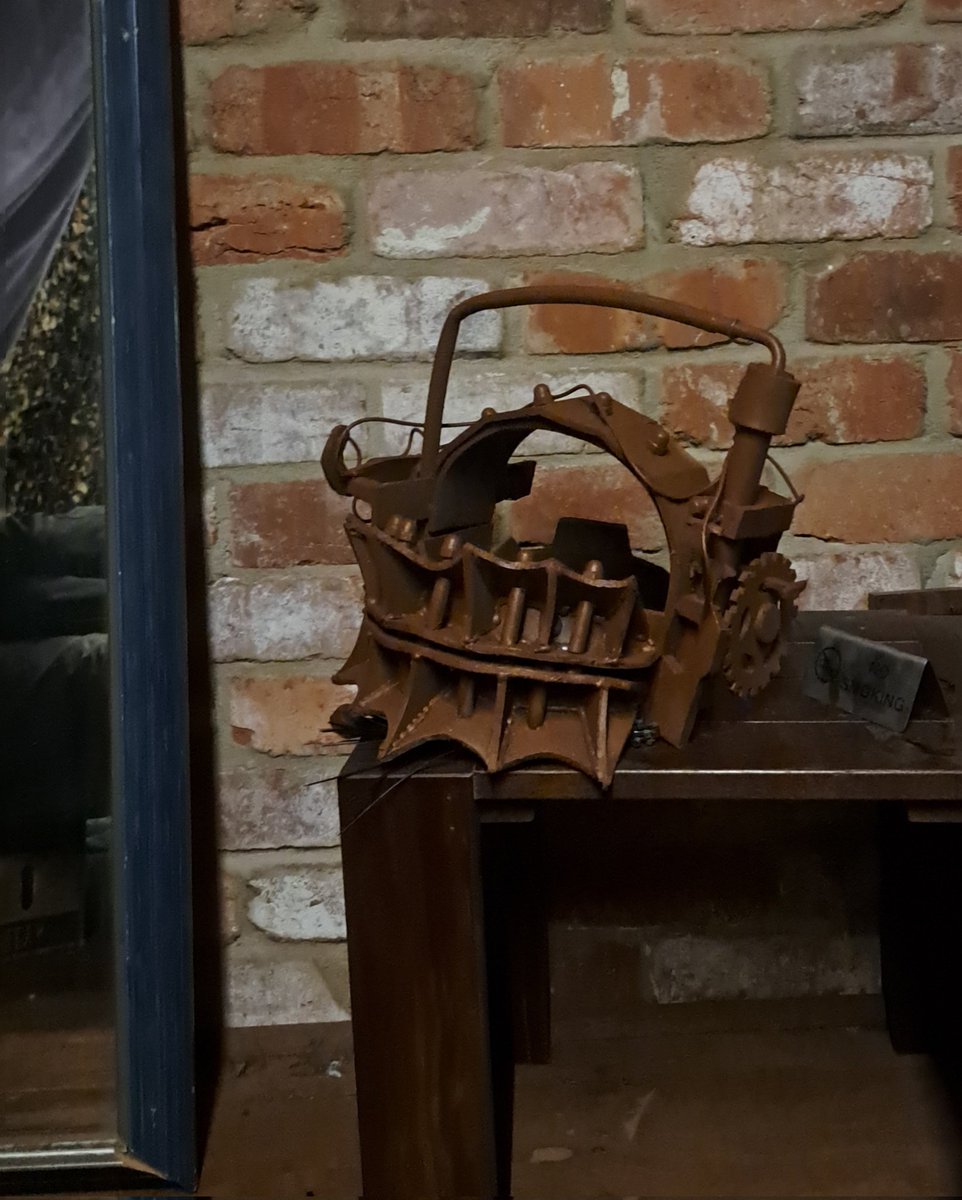 think of it like a . . . . 'reverse bear trap'