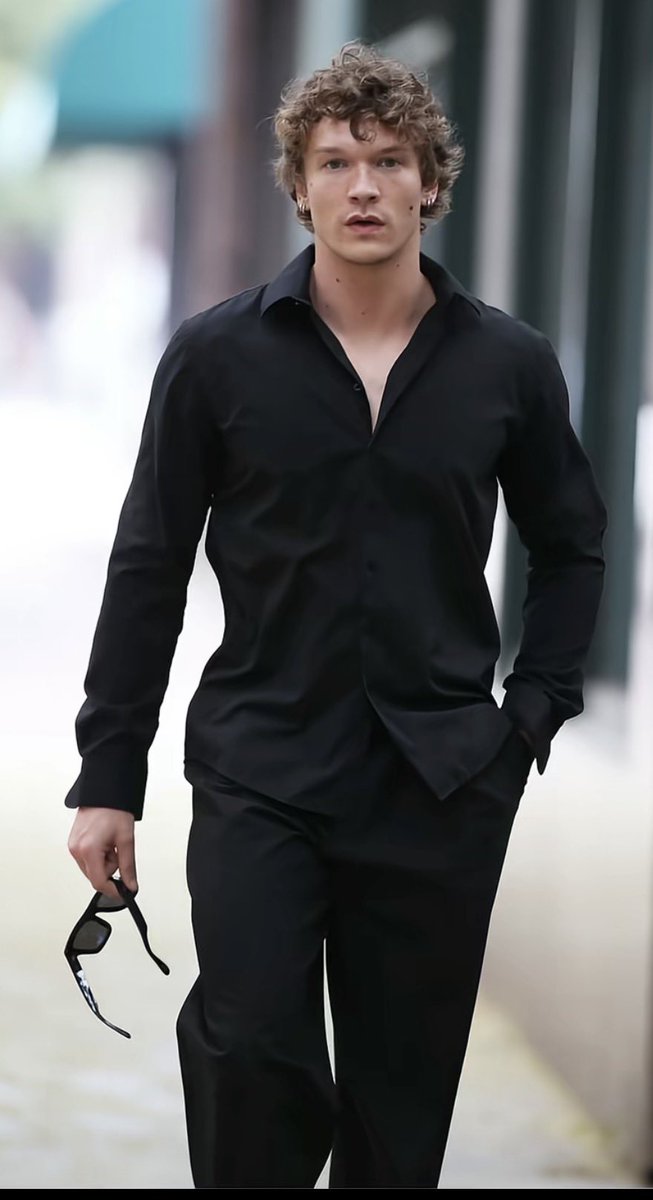 Well well welcome back Ilya Rozanov 😍