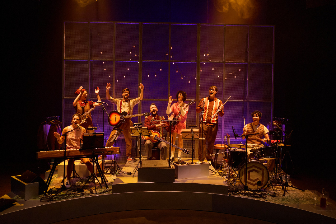 centrodramatico's tweet photo. 15 combinaciones de parejas y 4 universos sonoros. Un mosaico de posibilidades y universos que coexisten.

En ‘Constelaciones’ cada espectáculo es diferente.

🗓️ 6 FEB – 29 MAR
📍 Teatro Valle-Inclán https://t.co/Ev6QLHsYeN