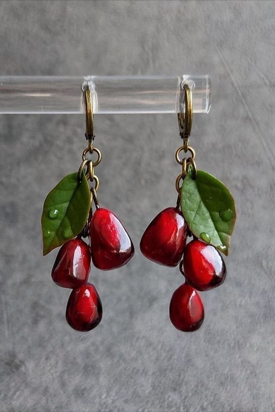 Pomegranate earrings and bracelet