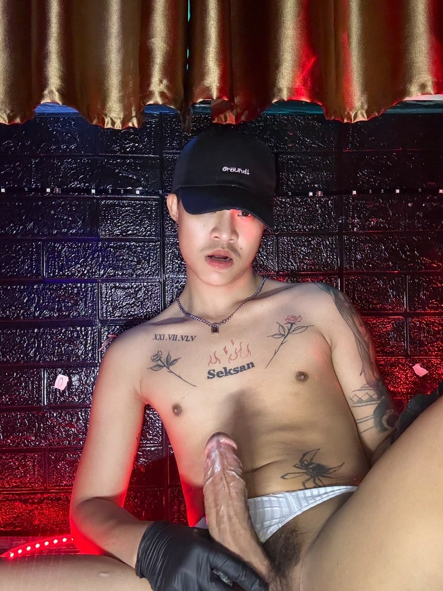 20_BANK_02's tweet photo. มัวแต่มอง แล้วเมื่อไรจะได้ลองละครับ🤭💦 https://t.co/YxlWthui8D