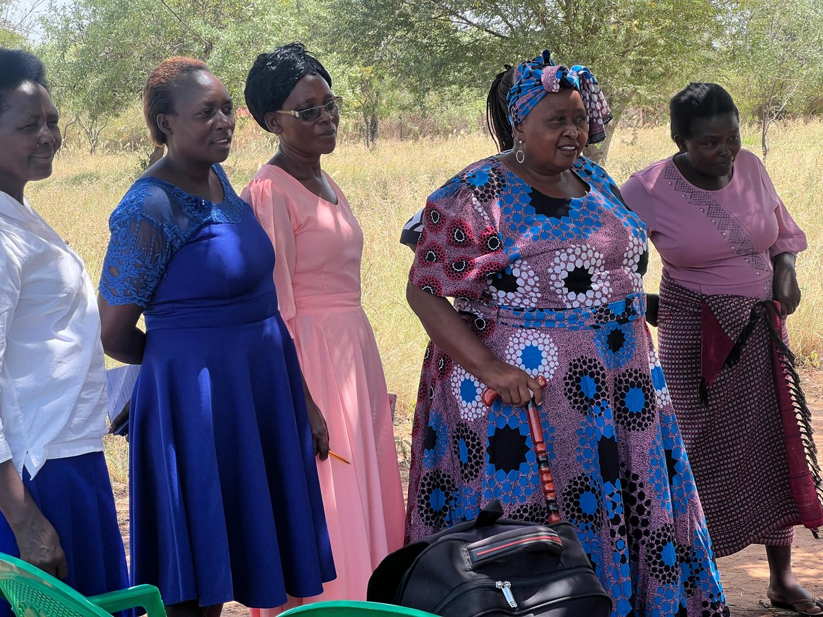 KEWASNET's tweet photo. We spent an inspiring week in Makueni with Maendeleo ya Wanawake women's group, focusing on environmental stewardship. Key highlight: encouraging them to join Water Resource Users Associations (WRUAs) to amplify their voice in protecting our precious water sources. #IWRM https://t.co/6IWi6DEChQ
