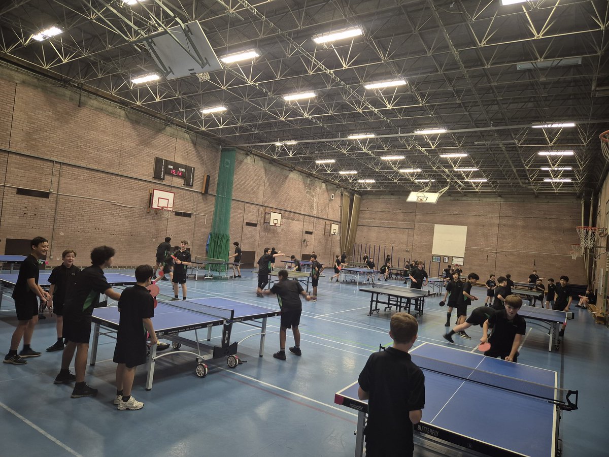 🏓 Table tennis going strong at CBS, a great club to end the week 🏓
#tabletennis #coombeboys #pe