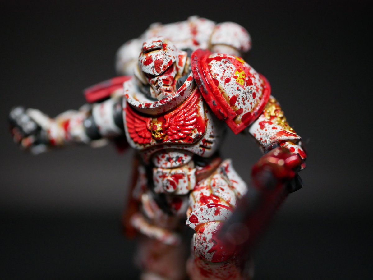 I may have overdone it a bit with the blood. #warhammer #40k #spacemarine #WarhammerCommunity
