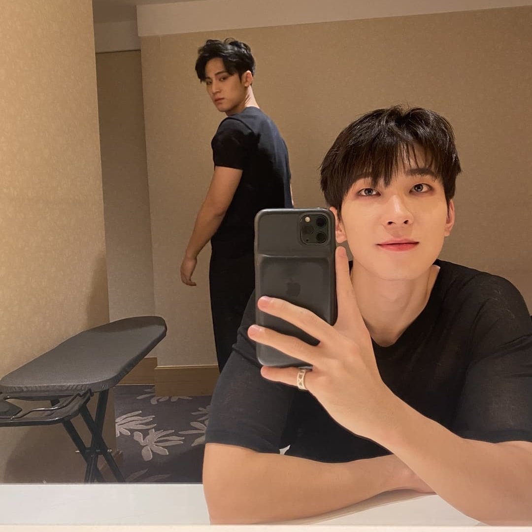 minwonjeu's tweet photo. 🫠🫠🫠🫠🫠🫠🫠gonna get my crumbs https://t.co/zER6QAg6sk