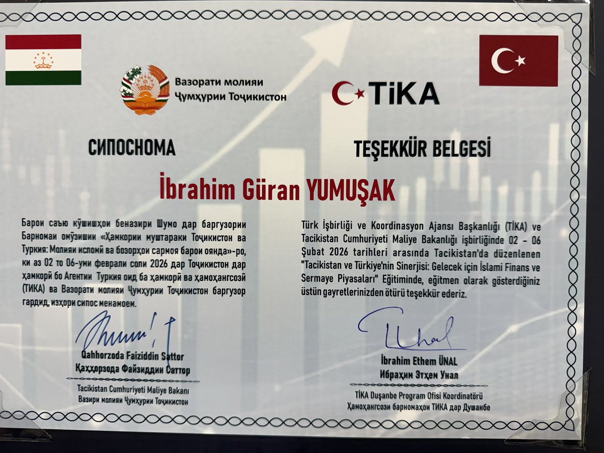 Tacikistan'da İslami Finans ve Sermaye Piyasaları eğitim programının gerçekleşmesini sağlayan <a href="/TC_DusanbeBE/">Türkiye in Tajikistan</a> Umut Acar'a ve <a href="/Tika_Tajikistan/">TiKA in Tajikistan</a> Koordinatörü İbrahim Ethem Ünal'a gösterdikleri ev sahipliği nedeniyle teşekkür ederiz.