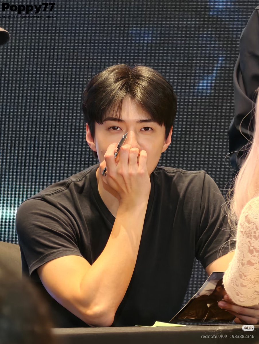 nazaosh's tweet photo. 세훈♡♡ https://t.co/kKBWRIzqTd