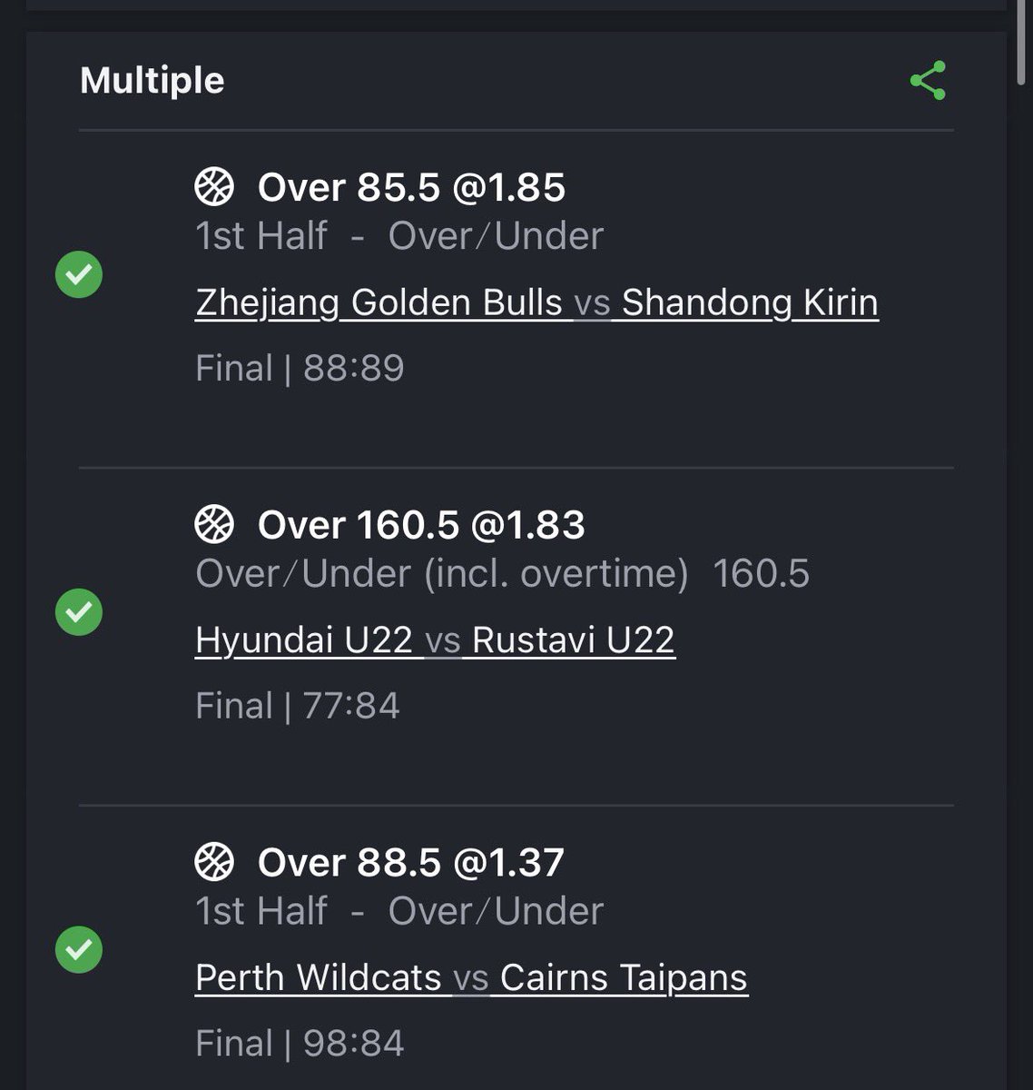 EMMAWATSONP3's tweet photo. RT @darkmsking: First 5 in 
If you reduce line for 

“Perth Wildcats v Cairns Taipans” to 88.5 or 89.5 https://t.co/CYzouCVJuv
