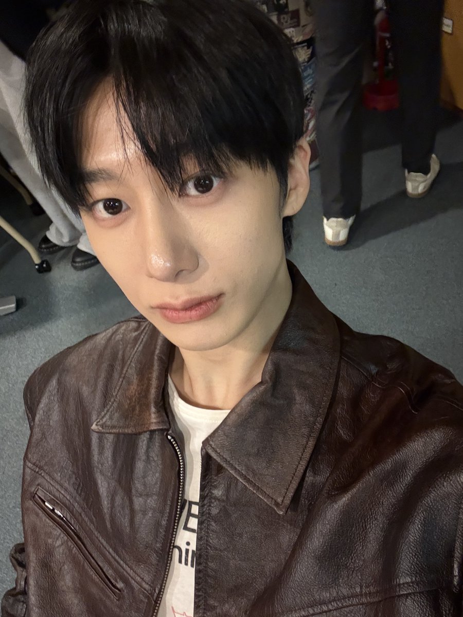 hyungwon things tweet media