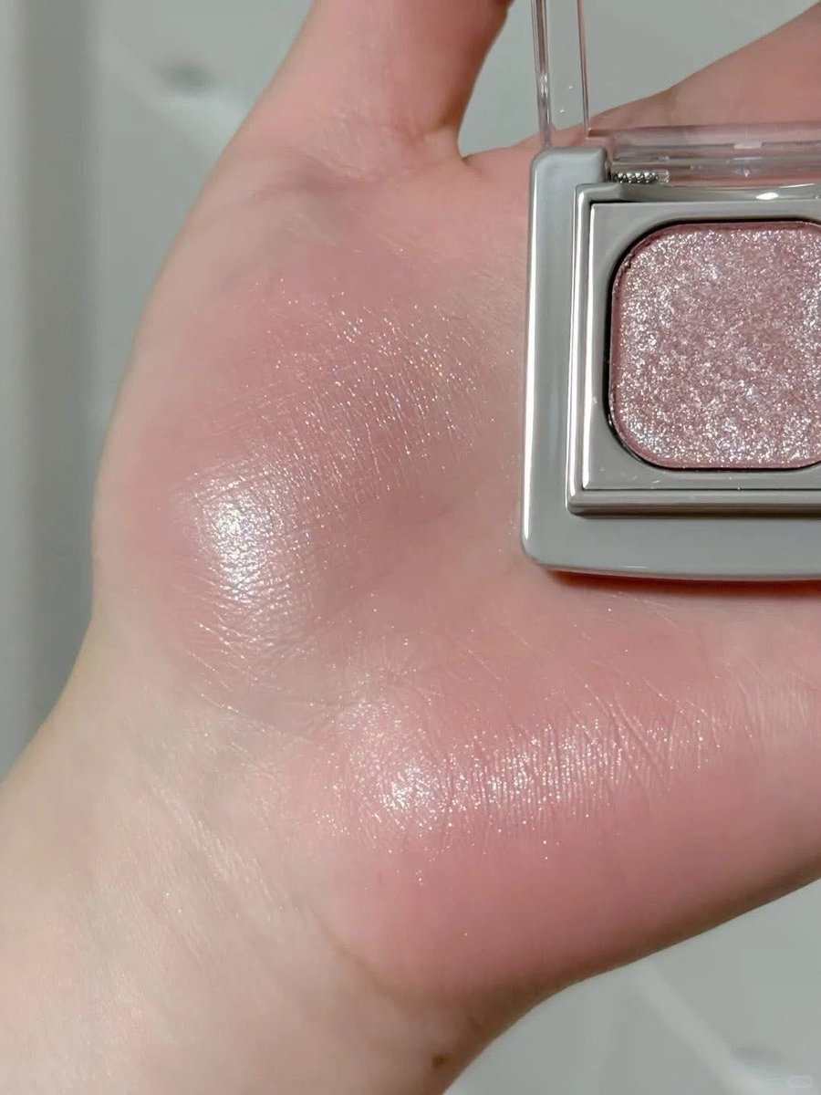 sparkling eyeshadow ✨