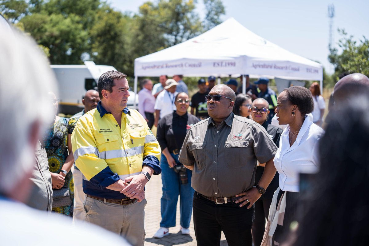 💉After 21 years, SA is producing Foot-and-Mouth Disease vaccines again under DA Minister John Steenhuisen.

The restart of local production is a major breakthrough in protecting farmers, strengthening biosecurity &amp; restoring capacity through sustained reform.
