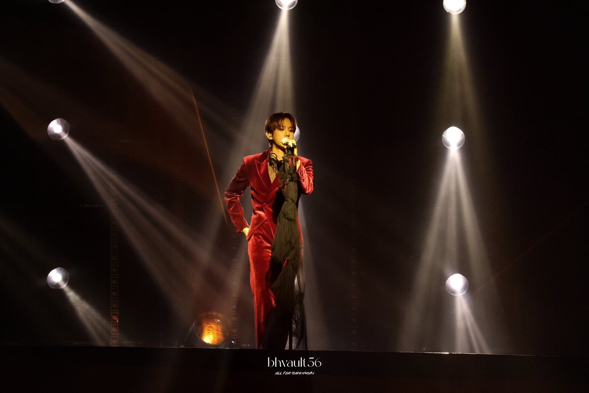 bhvault56's tweet photo. 2025 BAEKHYUN WORLD TOUR
'Reverie dot' in SEOUL
26.01.04

Focus🎤

#BAEKHYUN #백현 #Reverie #ReveriedotSEOUL https://t.co/JNYZpfBrs0