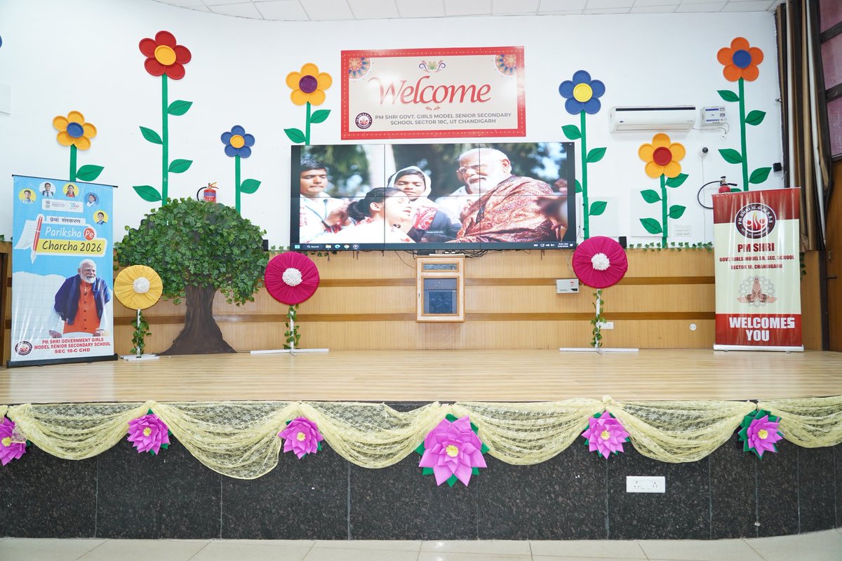 chandigarh_admn's tweet photo. Under the guidance of Hon’ble Chief Secretary Shri H. Rajesh Prasad, IAS, PM Shri Narendra Modi’s #ParikshaPeCharcha2026 at PM SHRI GGMSSS, Sector-18, Chandigarh inspired students with “Mann ko jodo, mann ko joto” - focus, discipline &amp; holistic growth beyond exams. 🇮🇳📘 https://t.co/l1bg7MxGyI