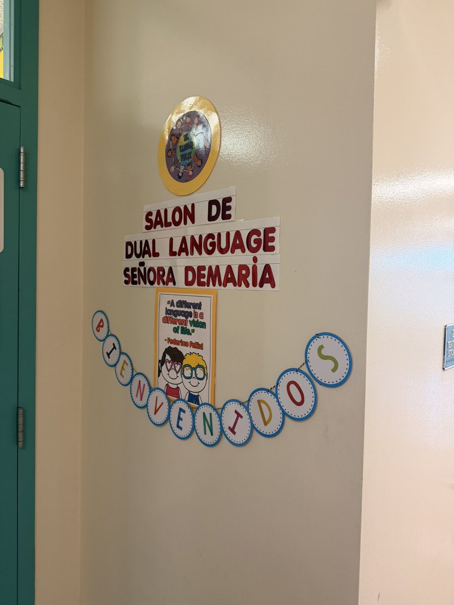 InnovateBroward's tweet photo. Did you know?  🌎
Sawgrass Elementary School offers an innovative, dual language program where students learn literacy and core academic subjects in English and Spanish every day. 
➡️ Future. Futuro. 
@browardschools @DrKFried #BCPSinnovativeprograms #wherepassionmeetspurpose https://t.co/4cIGFHrJrC