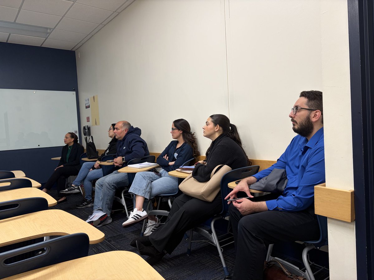 This week we celebrate FIU’s Panther Alumni Week and welcomed Dr. Riaz who presented to our Ed Leadership students. We 💛 🐾 our Panther Alum! <a href="/FIUSEHD/">FIU School of Education and Human Development</a>
