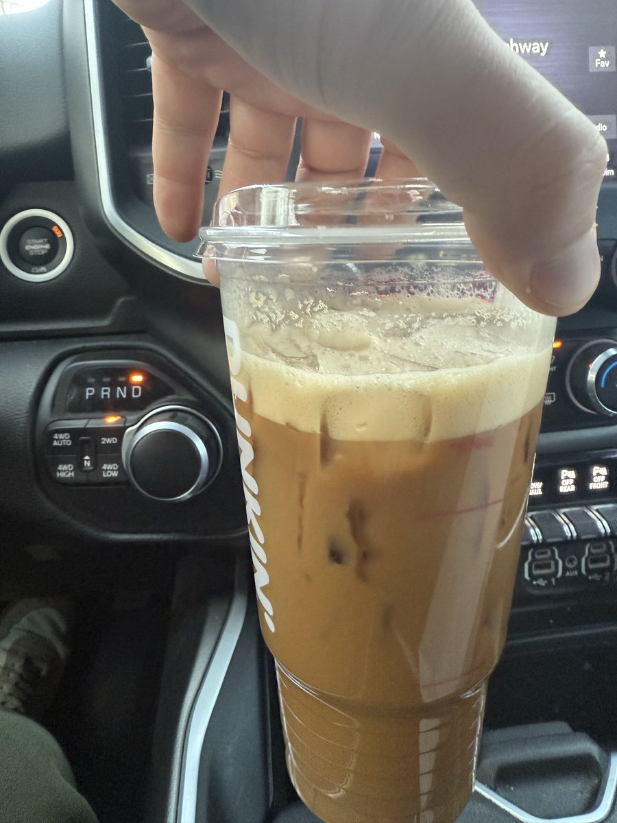 dpalm28's tweet photo. 5$ for a @dunkindonuts coffee and they don’t even fill it all the way https://t.co/hTgOCLtHfc