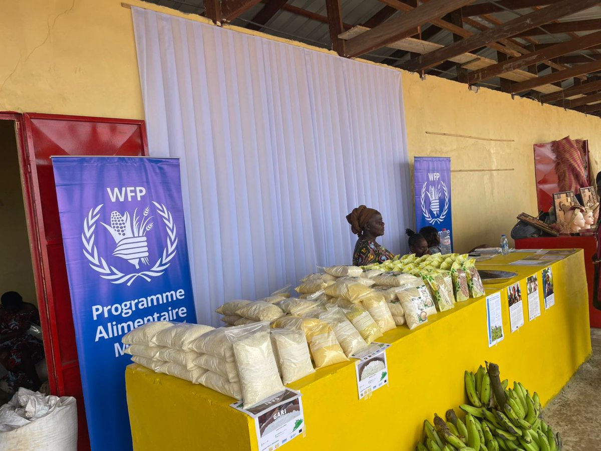 PamCongo's tweet photo. 🇨🇬 Le PAM est présent à la grande foire agricole du Congo du 5–15 fév. avec deux stands – institutionnel et dédié aux petits agriculteurs. Venez découvrir nos initiatives et échanger avec nous! 🌱 #FoireAgriCongo #ZeroHunger https://t.co/I7YeHg9DO0