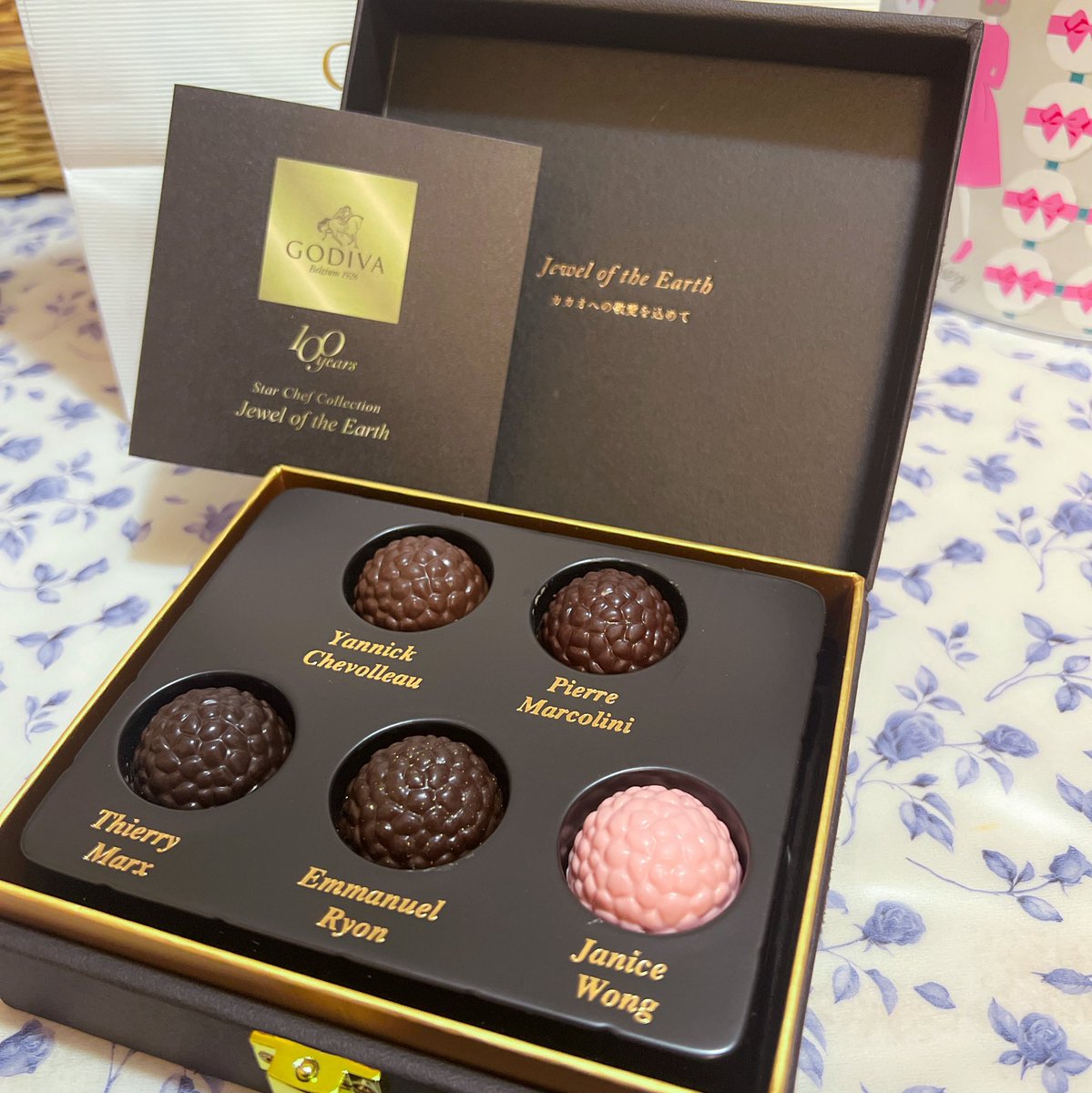 頂き物を食します🍫