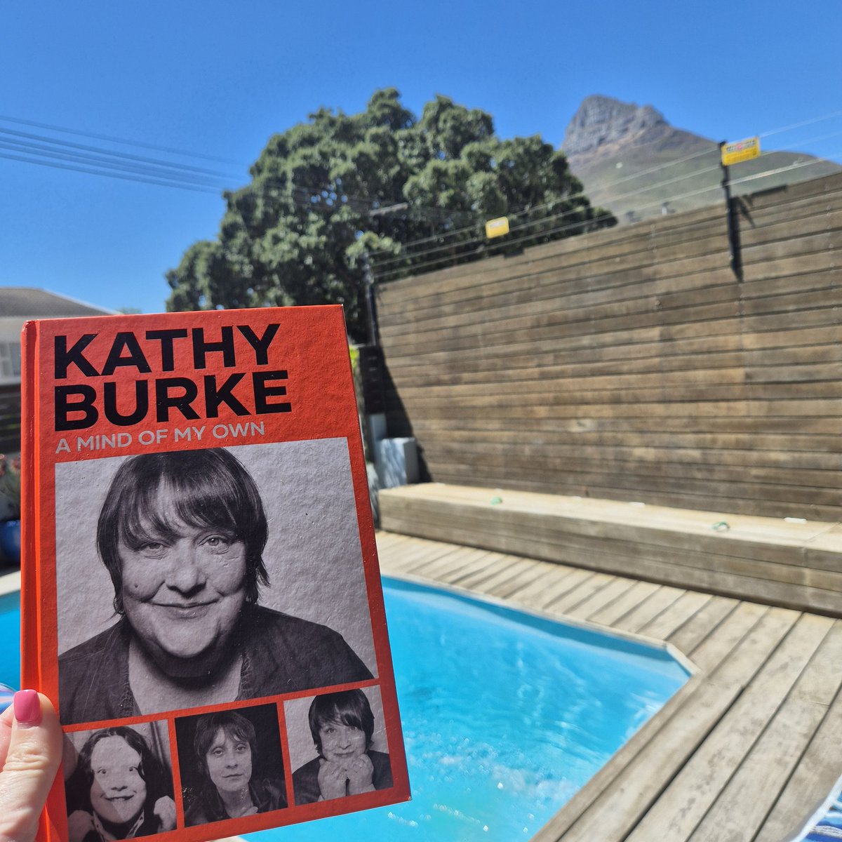 LondonLisa tweet media