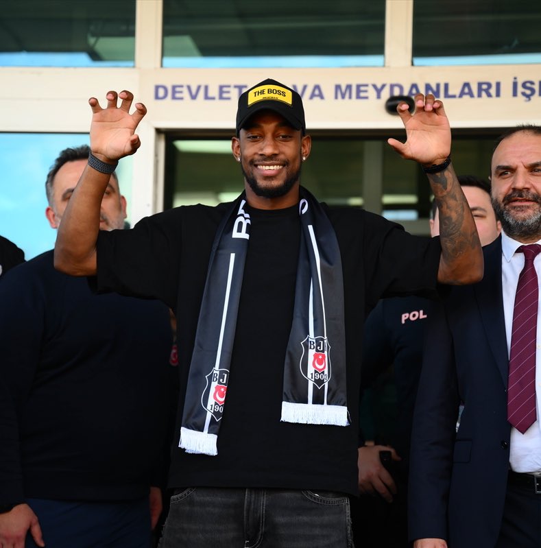 𝐋𝐞𝐨𝐧𝐚𝐫𝐝𝐨 𝐀𝐠𝐮𝐢𝐥𝐚𝐫 tweet media