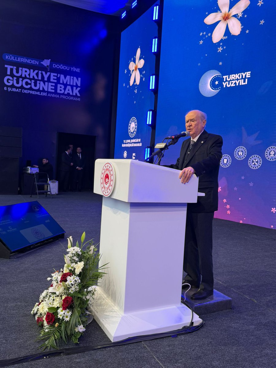 ayyildirim1's tweet photo. Liderimiz Sayın Devlet BAHÇELİ, Osmaniye'de düzenlenen “Küllerinden Doğdu Yine, Türkiye’min Gücüne Bak” 6 Şubat Depremleri Anma Programı ve Yapımı Tamamlanan Yatırımların Toplu Açılış Töreninde konuştu. https://t.co/lvJkzaKjoS