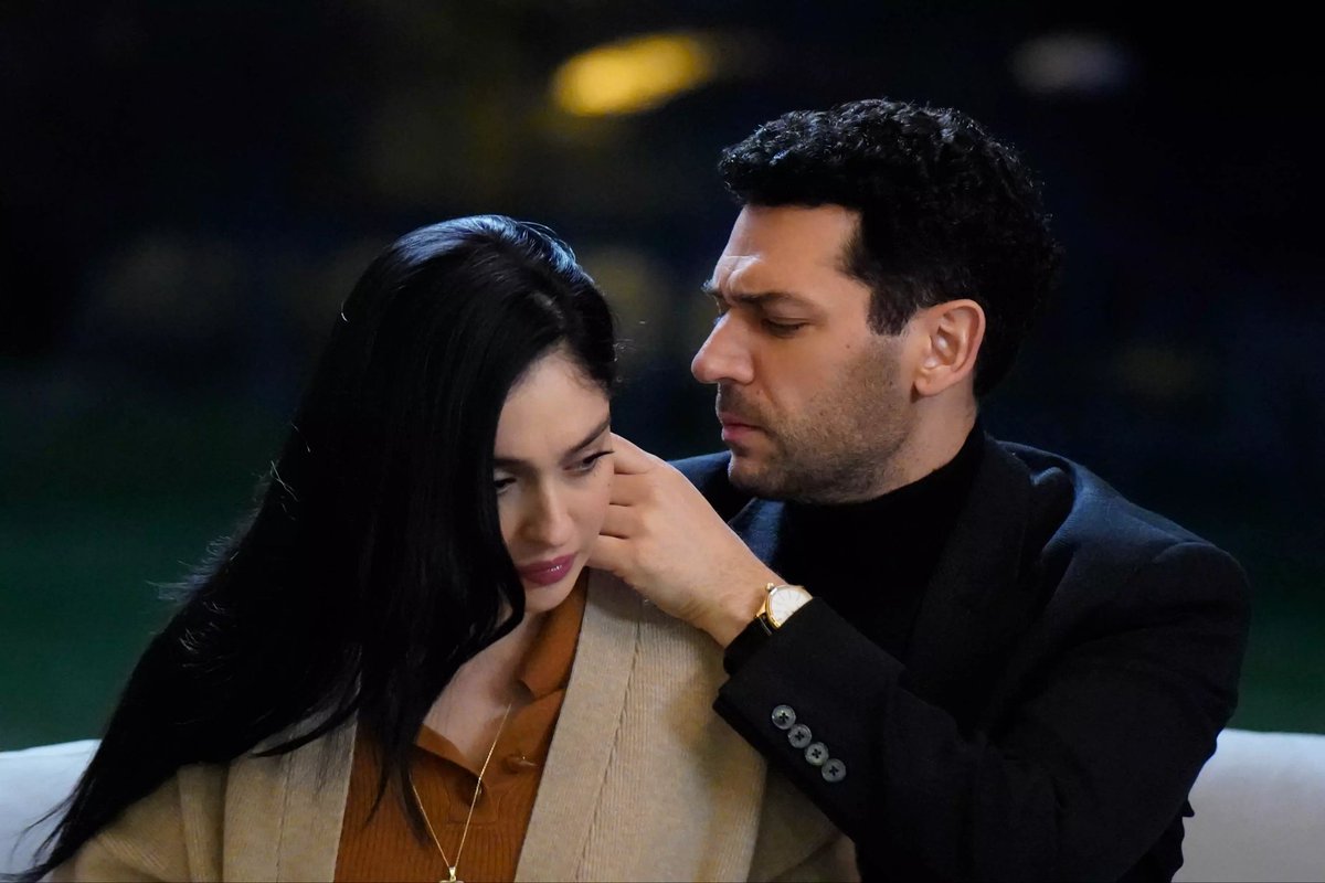 MahaluseTeam's tweet photo. #güllervegünahlar #muratyildirim #cemrebaysel #kanald #ZeySer https://t.co/BsfNlwkPMP